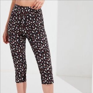 Urban outfitters strawberry cropped pants size small